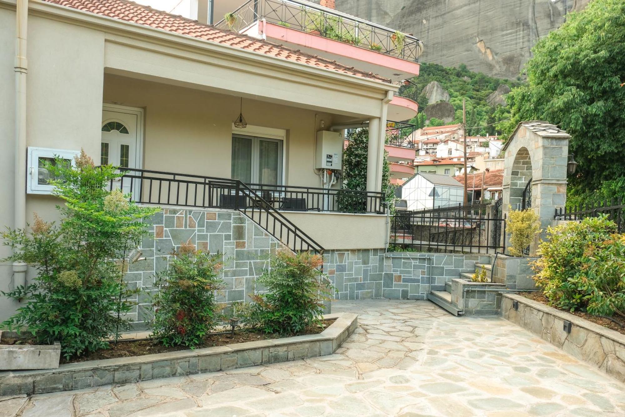 Chara'S Luxury Home Kalambaka Exterior foto